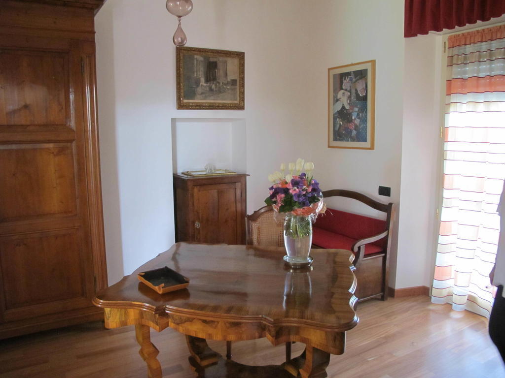 Villa Emilia Castronno Dış mekan fotoğraf